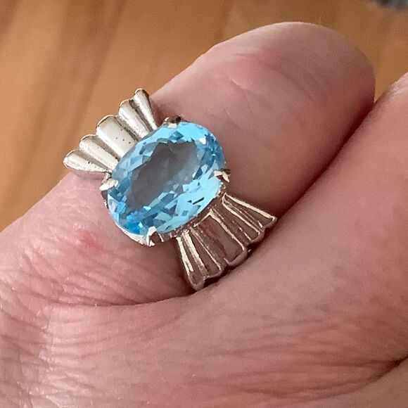 NWOT 𝅺STERLING SILVER 925 BLUE TOPAZ RING SIZE US 6.25​​ - Picture 1 of 8